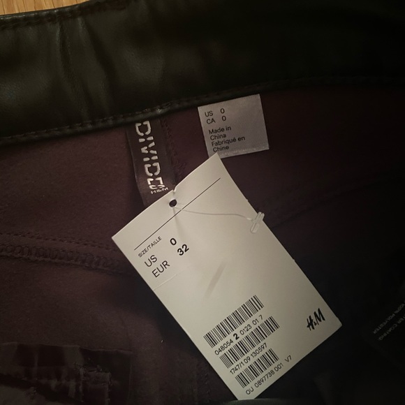 H&M high waisted leather pants - Picture 3 of 3